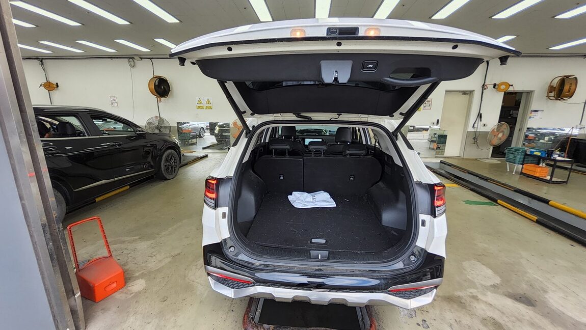 KIA THE ALL NEW SPORTAGE 2.0 DIESEL 2WD NOBLESSE 2022 - zdjęcie 15