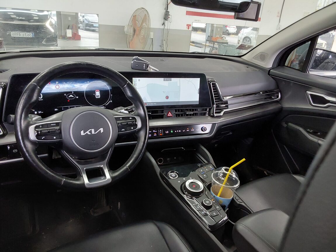 KIA THE ALL NEW SPORTAGE 2.0 DIESEL 2WD NOBLESSE 2022 - zdjęcie 11