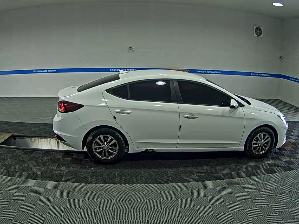 HYUNDAI THE NEW AVANTE AD 1.6 DIESEL SMART 2019 - zdjęcie 4