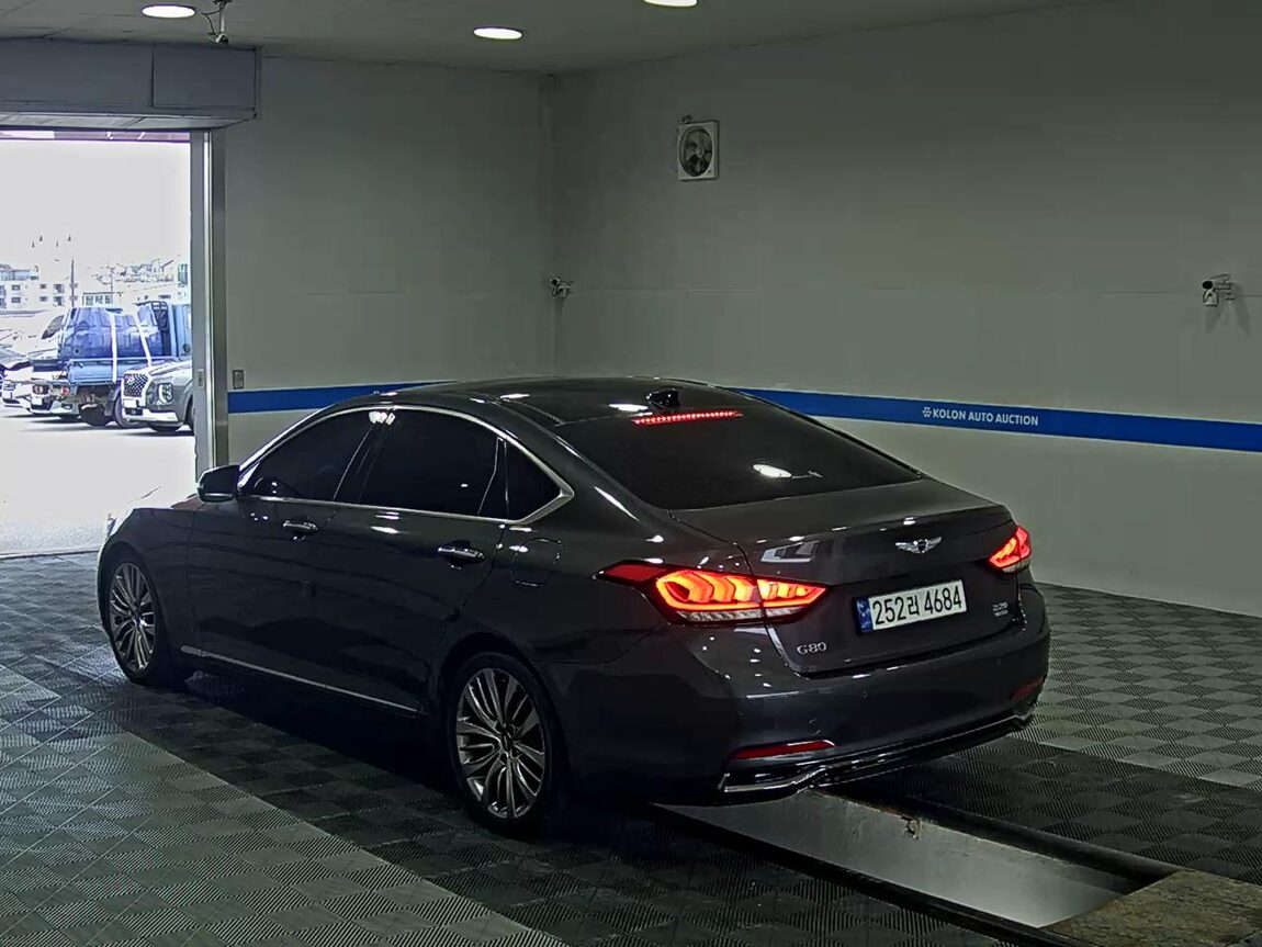 GENESIS G80 2.2 D AWD PREMIUM LUXURY 2018 - zdjęcie 6
