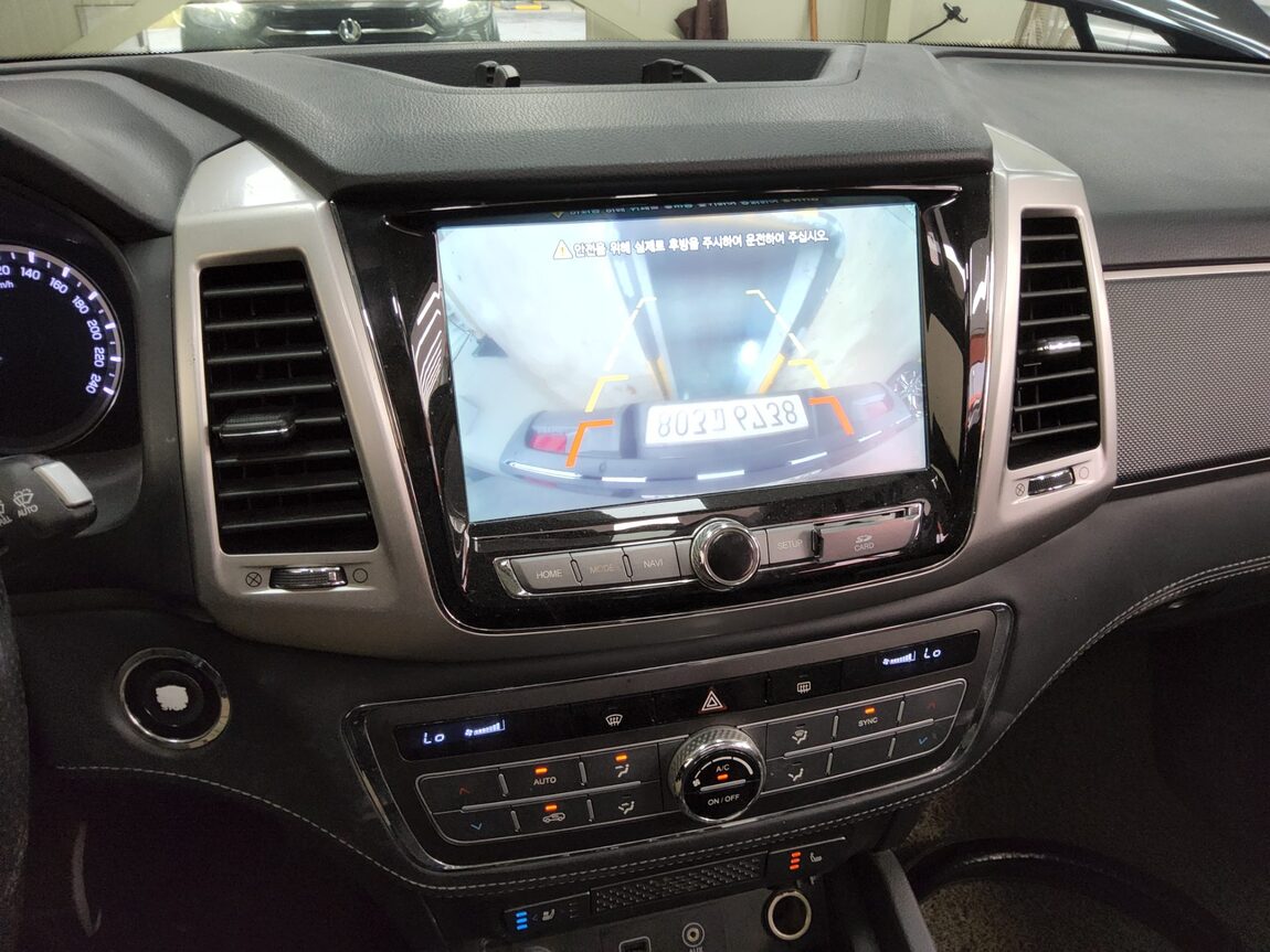 KG MOBILITY (SSANGYONG) REXTON SPORTS 2.2 4WD PRESTIGE 2018 - zdjęcie 18