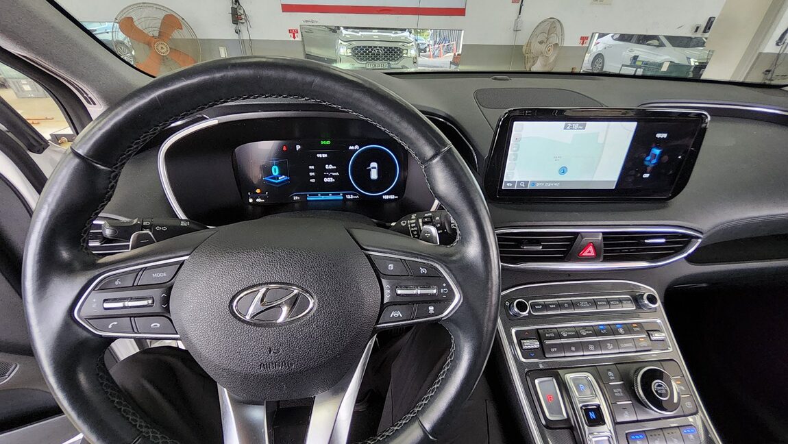 HYUNDAI THE NEW SANTA FE DIESEL 2.2 2WD PRESTIGE 2021 - zdjęcie 18