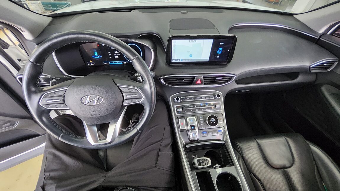 HYUNDAI THE NEW SANTA FE DIESEL 2.2 2WD PRESTIGE 2021 - zdjęcie 11