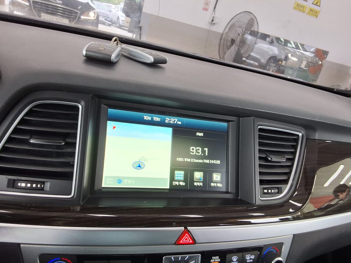 GENESIS G80 3.3 GDi LUXURY 2017 - zdjęcie 18
