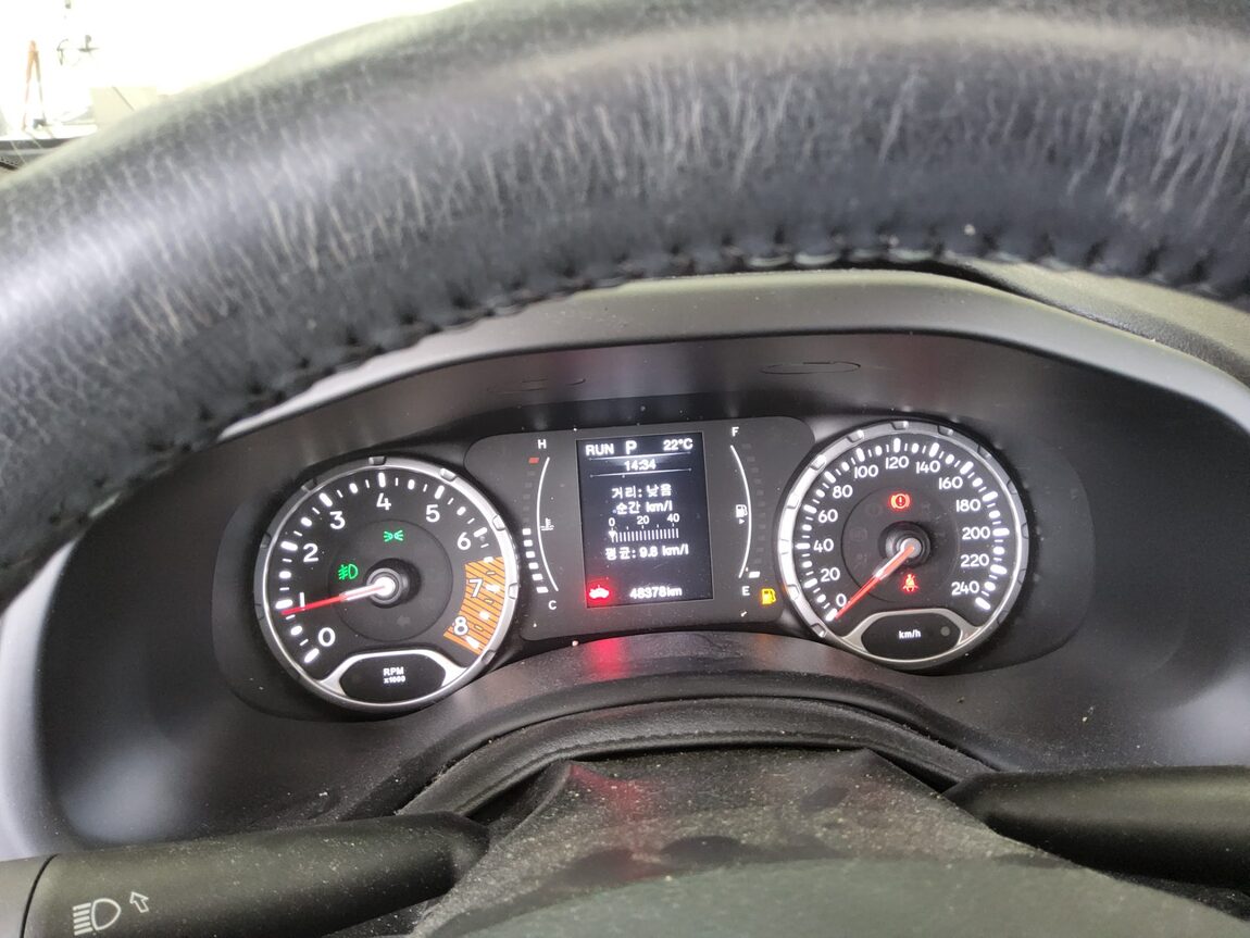 JEEP RENEGADE 2.4 GASOLINE LONGITUDE 2021 - zdjęcie 9