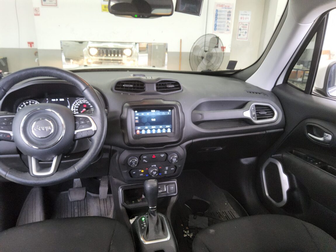 JEEP RENEGADE 2.4 GASOLINE LONGITUDE 2021 - zdjęcie 11