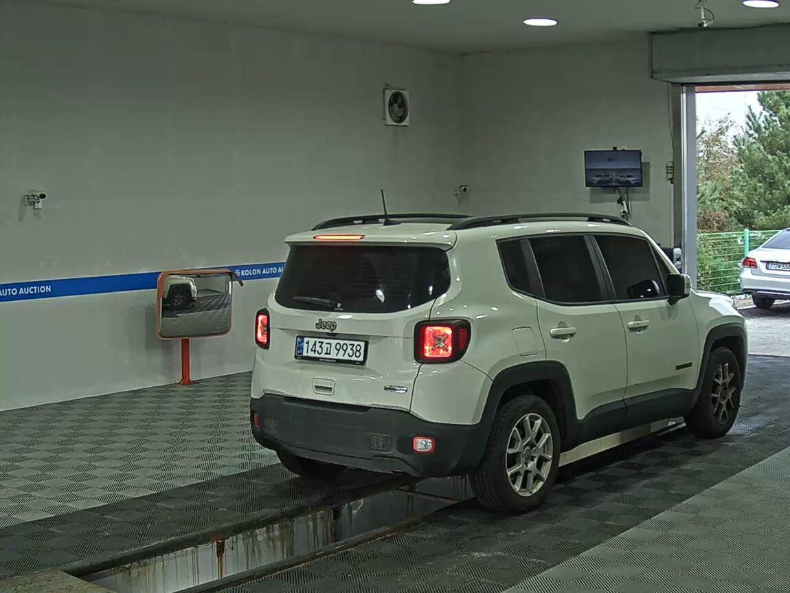 JEEP RENEGADE 2.4 GASOLINE LONGITUDE 2021 - zdjęcie 5