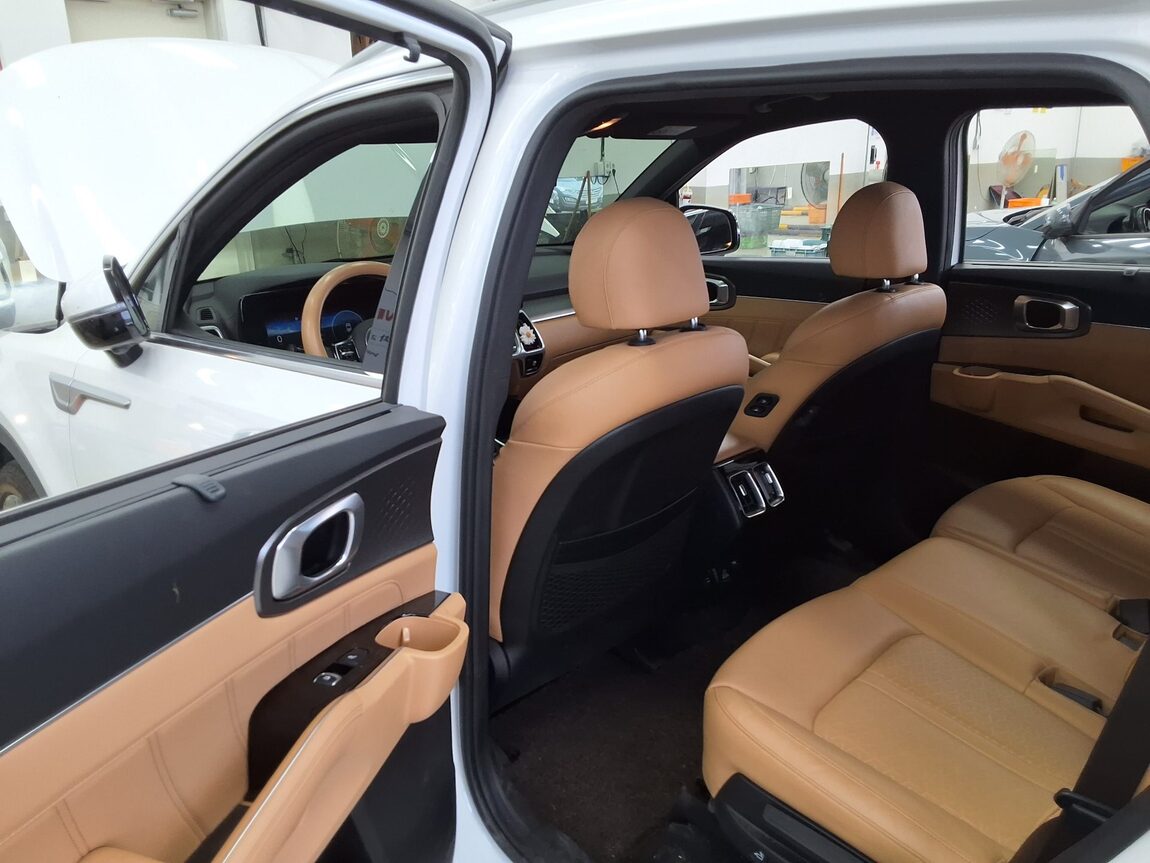 KIA NEW SORENTO (MQ4) 2.2 DIESEL 2WD NOBLESSE 2021 - zdjęcie 12