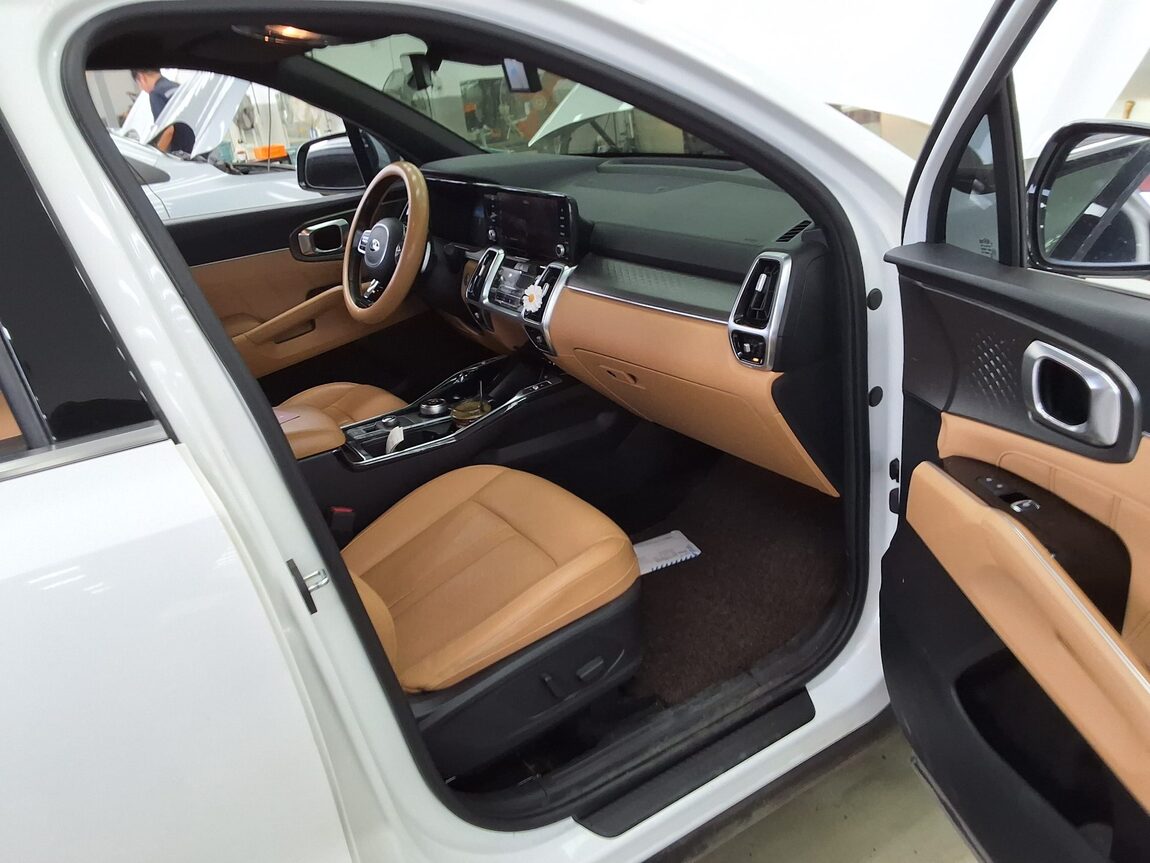 KIA NEW SORENTO (MQ4) 2.2 DIESEL 2WD NOBLESSE 2021 - zdjęcie 14