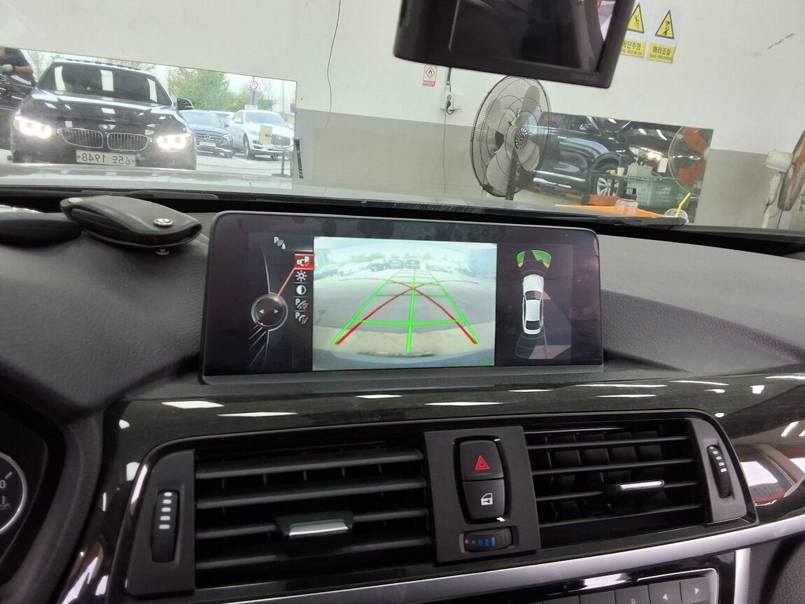 BMW 4 SERIES (1ST GEN) GRAN COUPE 420d LUXURY 2016 - zdjęcie 18