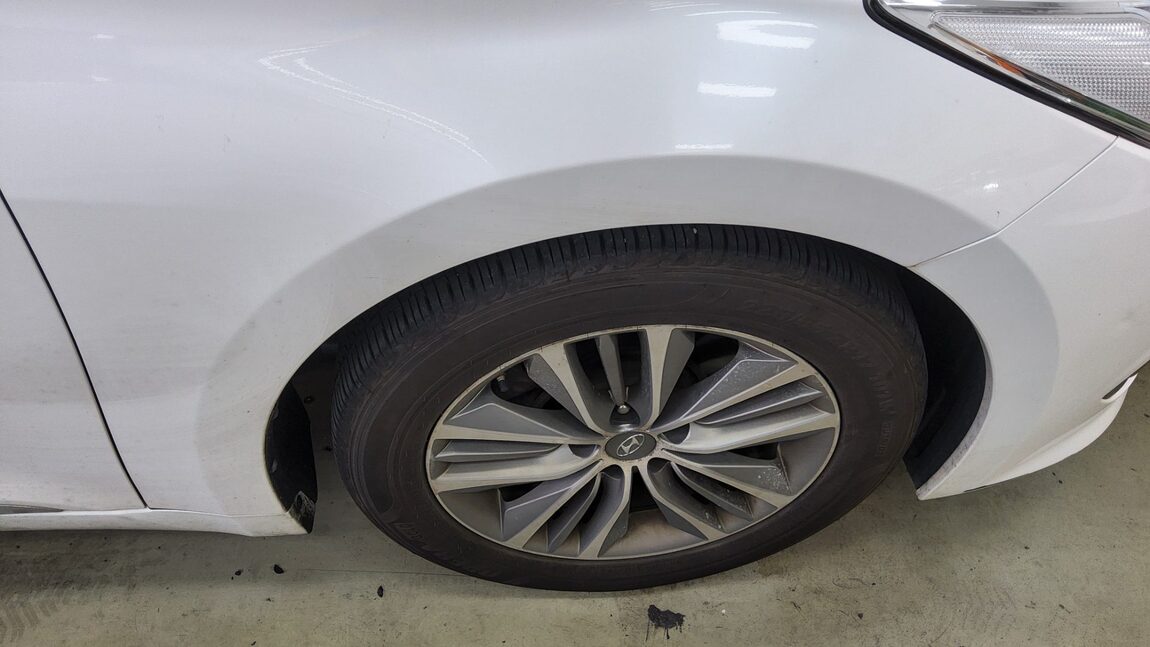 HYUNDAI GRANDEUR HG HG 240 MODERN COLLECTION 2017 - zdjęcie 25