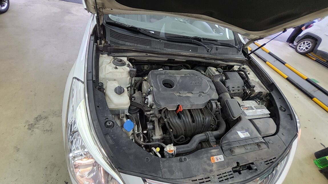 HYUNDAI GRANDEUR HG HG 240 MODERN COLLECTION 2017 - zdjęcie 21