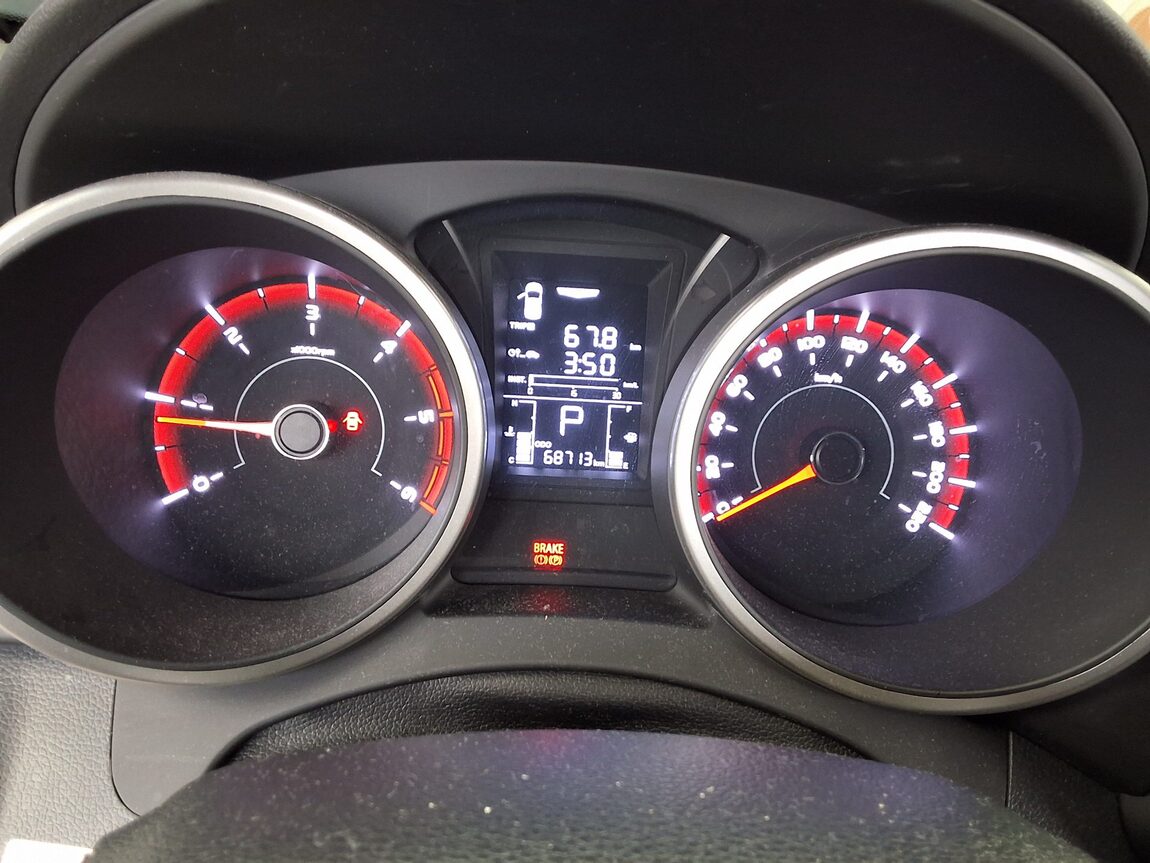 KG MOBILITY (SSANGYONG) TIVOLI AIR DIESEL 4WD AX 2019 - zdjęcie 9