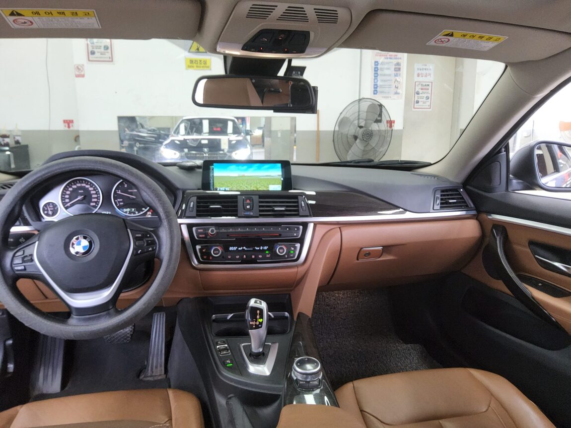 BMW 4 SERIES (1ST GEN) GRAN COUPE 420d LUXURY 2016 - zdjęcie 11
