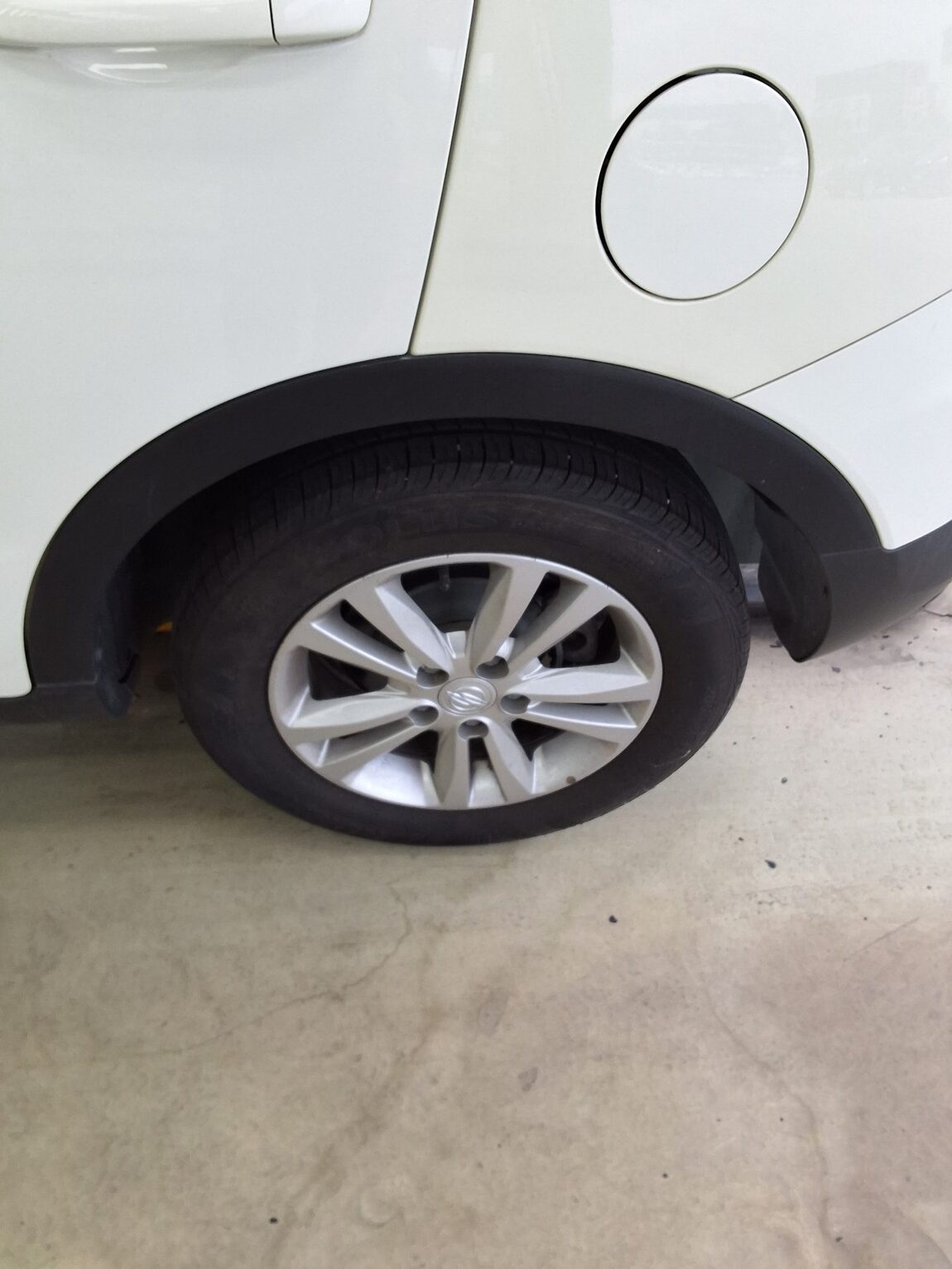 KG MOBILITY (SSANGYONG) TIVOLI GASOLINE 2WD TX 2015 - zdjęcie 21