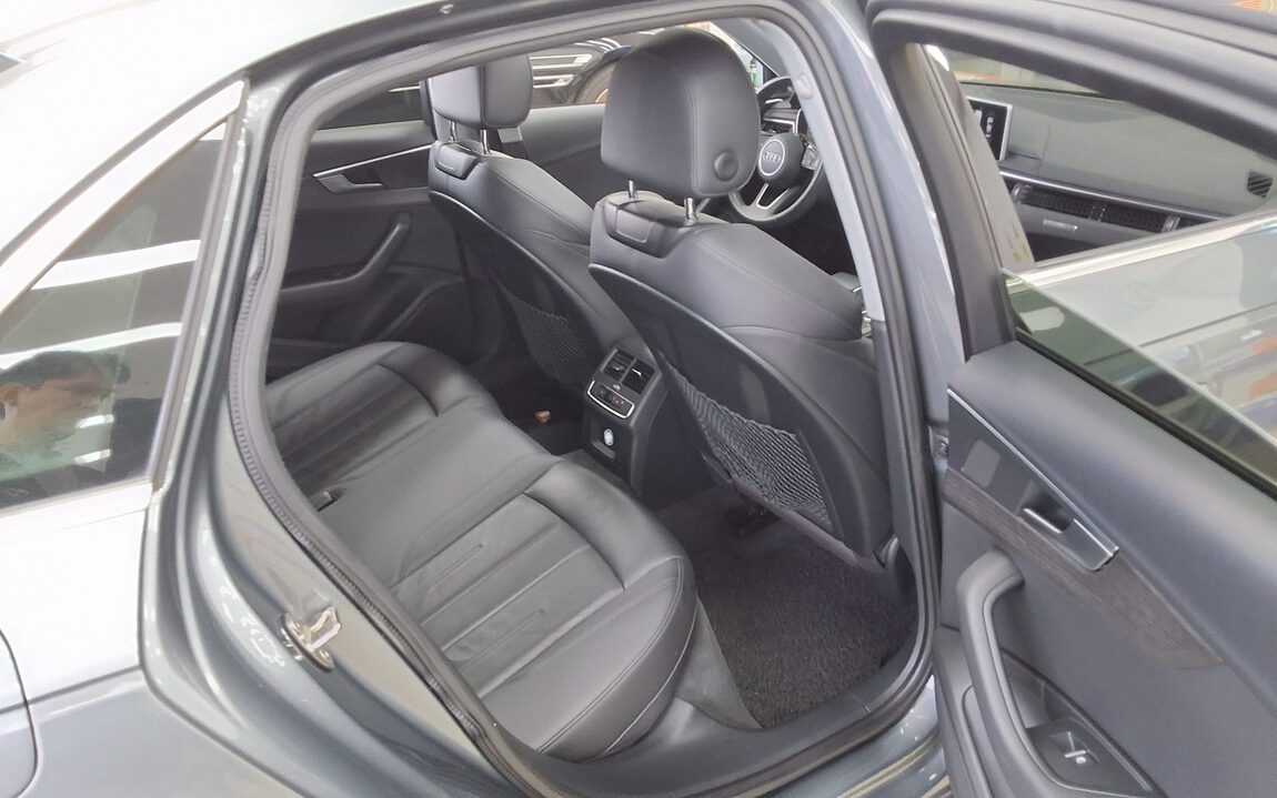 AUDI A4 (5TH GEN) 35 TDI QUATTRO PREMIUM 2018 - zdjęcie 13
