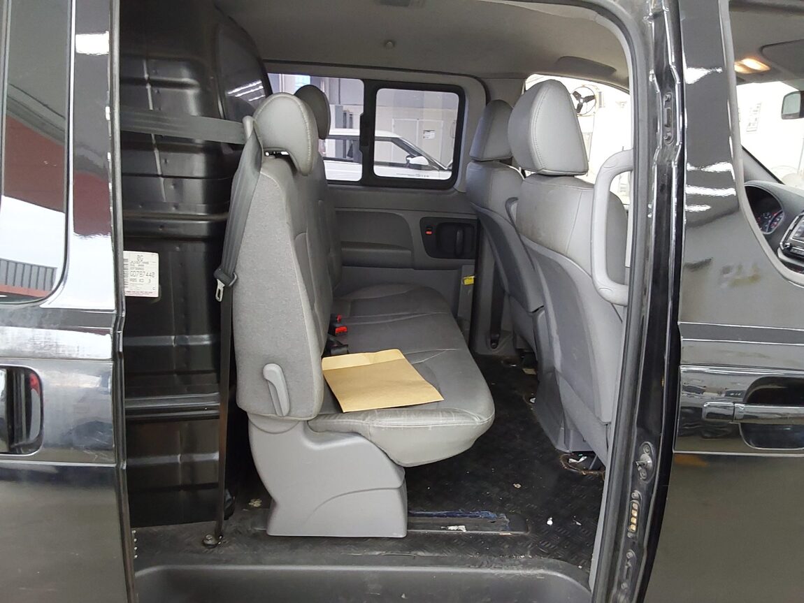 HYUNDAI GRAND STAREX 5-SEATER DIESEL VAN MODERN 2016 - zdjęcie 13
