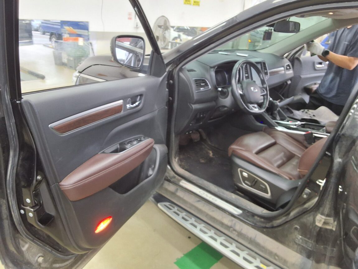 RENAULT (SAMSUNG) THE NEW QM6 2.0 LPe RE SIGNATURE 2020 - zdjęcie 10