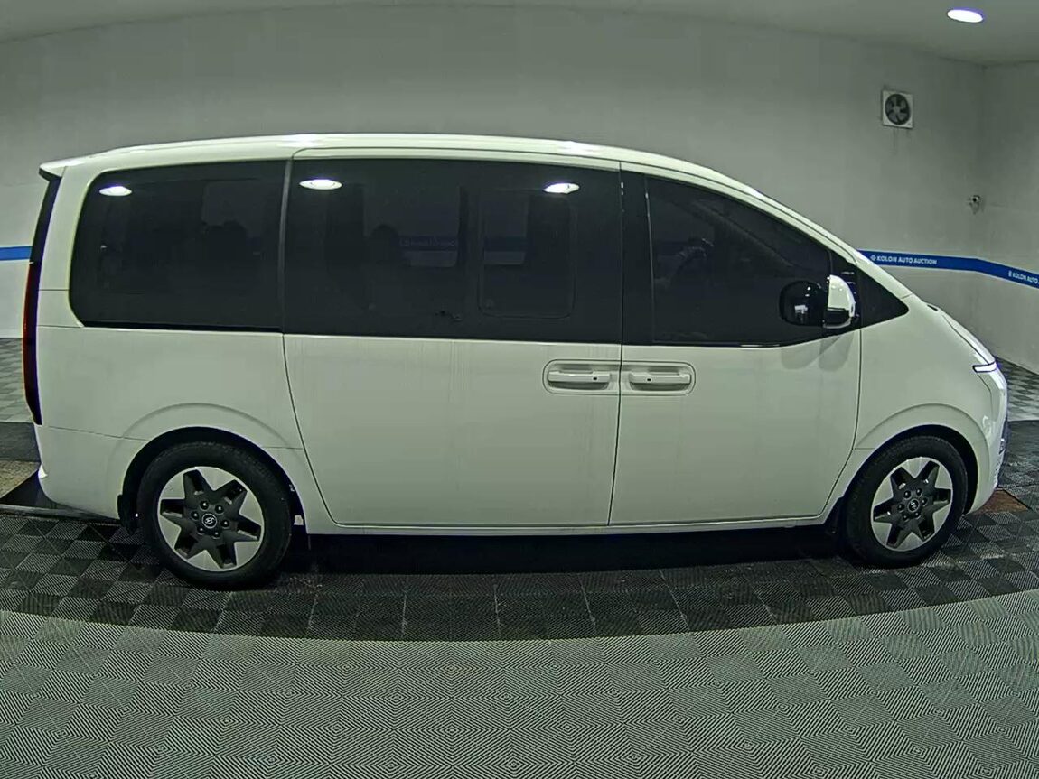 HYUNDAI STARIA 2.2 DIESEL TOURER 9-SEATER 2WD MODERN 2022 - zdjęcie 4