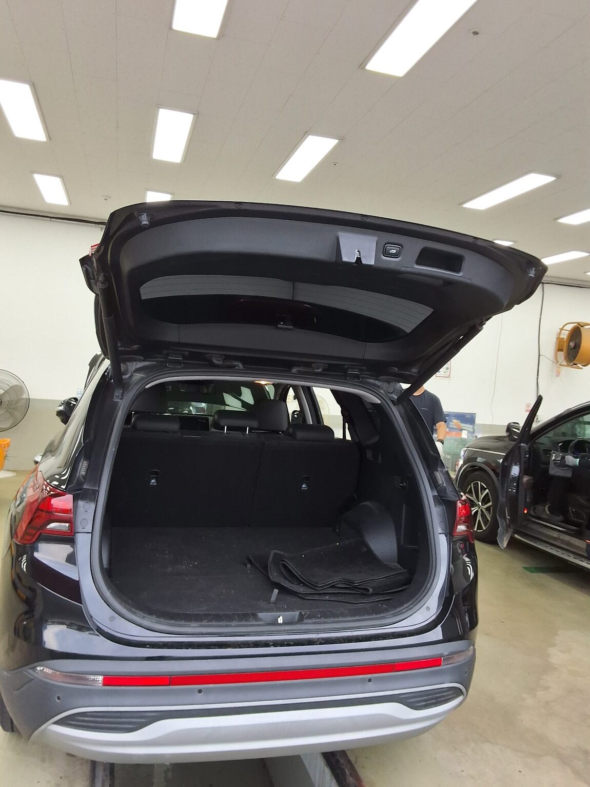 HYUNDAI THE NEW SANTA FE HYBRID 1.6 HEV 2WD EXCLUSIVE 2022 - zdjęcie 15