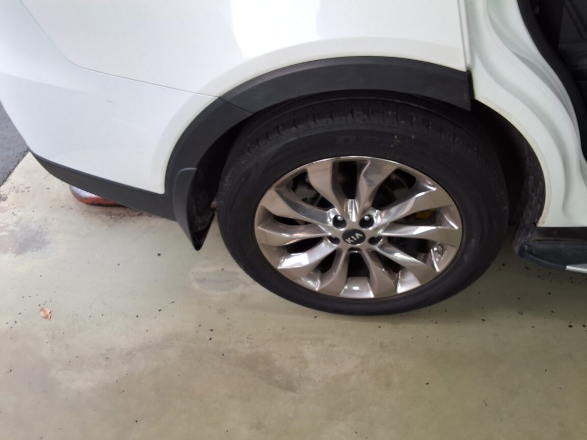 KIA THE NEW SORENTO DIESEL R2.2 2WD PRESTIGE 2018 - zdjęcie 24