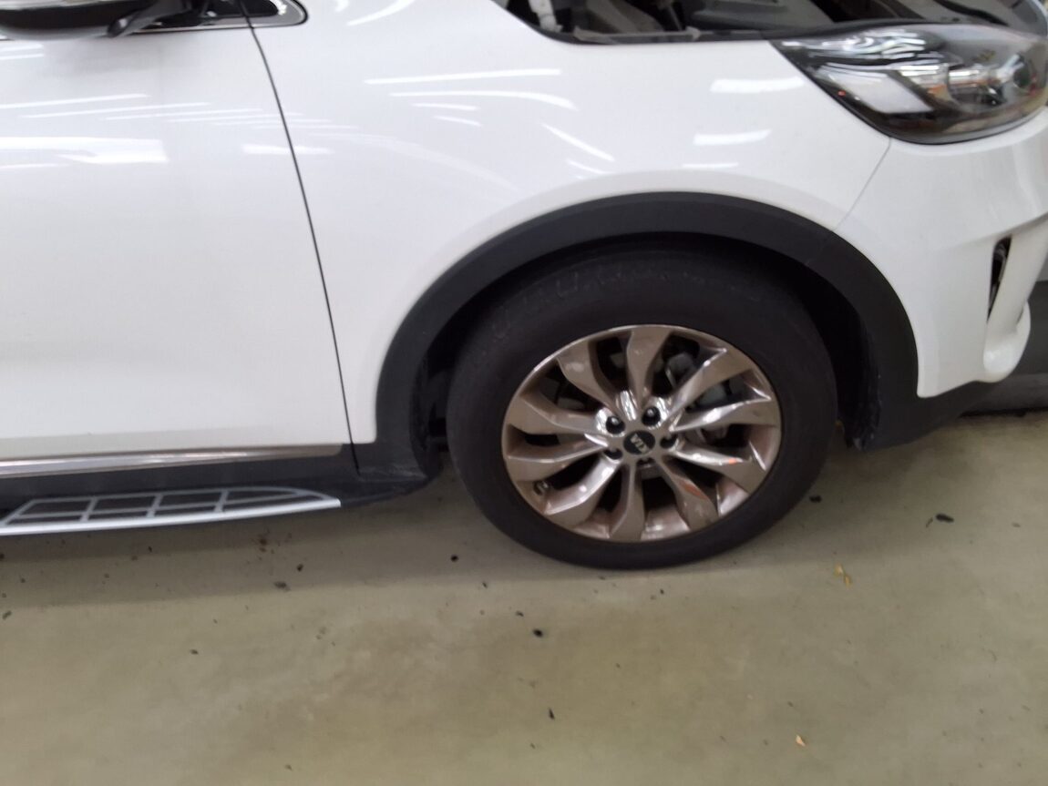 KIA THE NEW SORENTO DIESEL R2.2 2WD PRESTIGE 2018 - zdjęcie 23