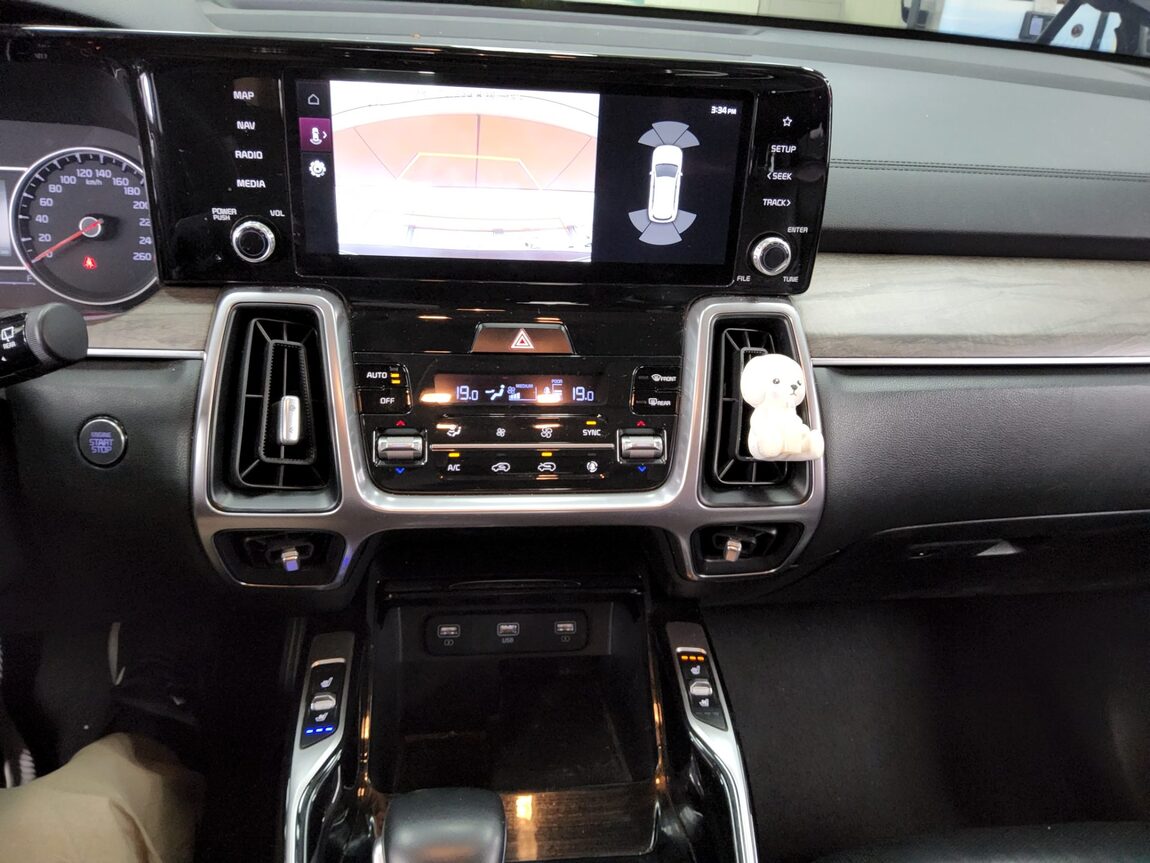 KIA NEW SORENTO (MQ4) 2.2 DIESEL 2WD PRESTIGE 2021 - zdjęcie 18
