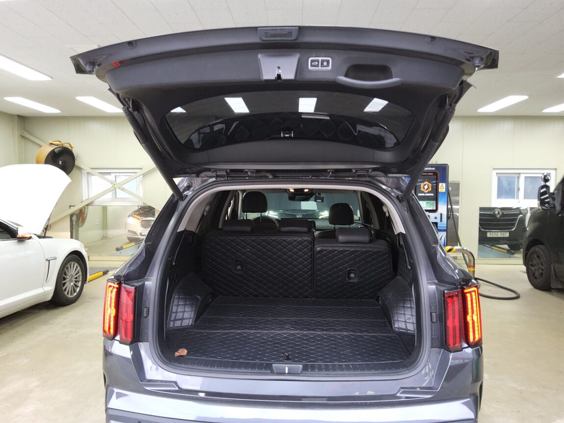 KIA NEW SORENTO (MQ4) 2.2 DIESEL 2WD PRESTIGE 2021 - zdjęcie 15