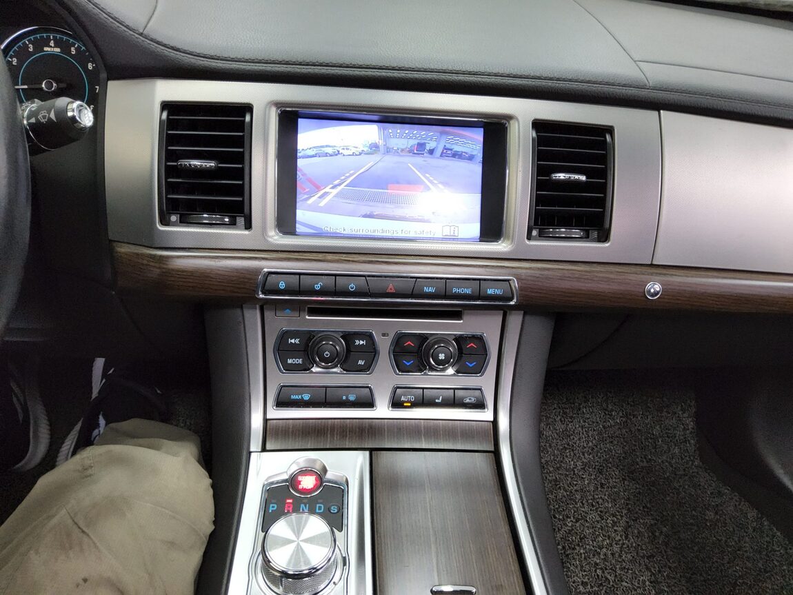 JAGUAR XF 2 LUXURY 2013 - zdjęcie 18