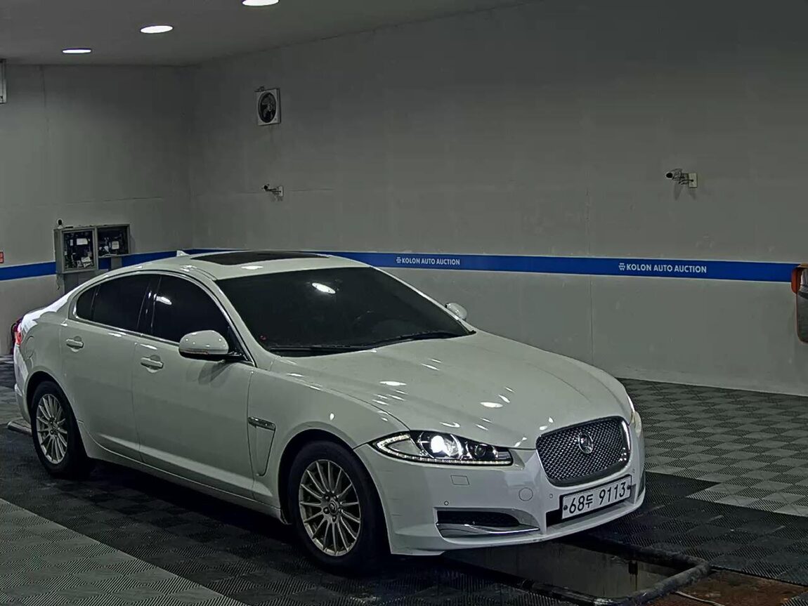 JAGUAR XF 2 LUXURY 2013 - zdjęcie 3
