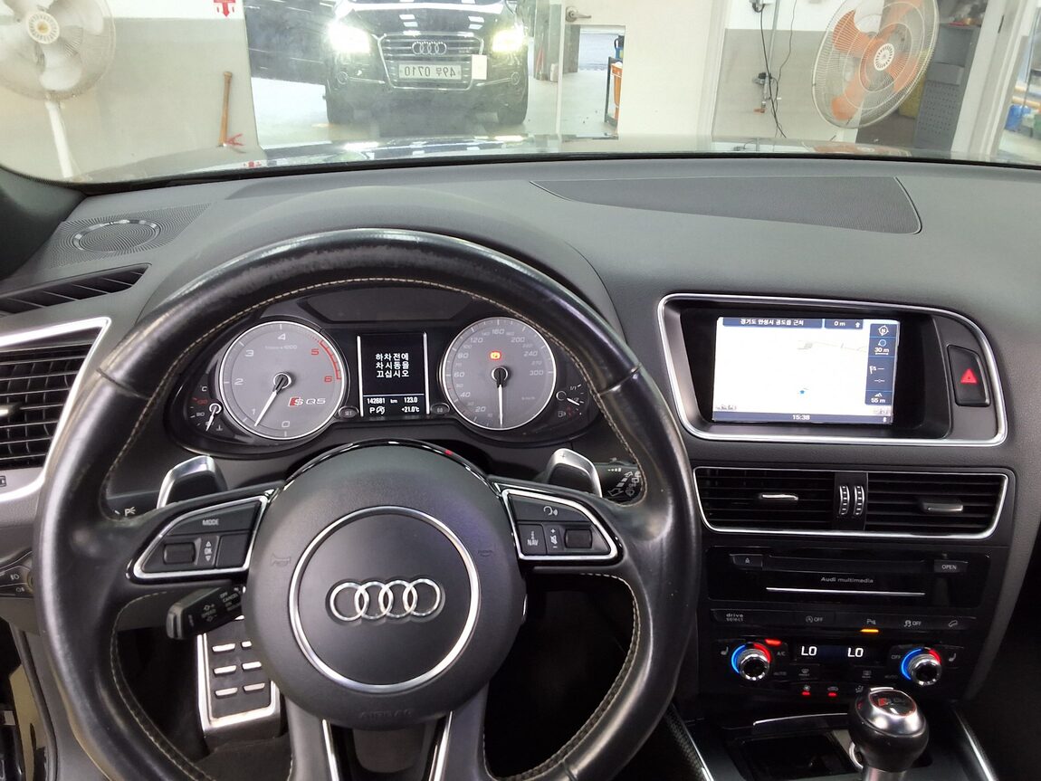 AUDI SQ5 3.0 TDI QUATTRO 2015 - zdjęcie 20