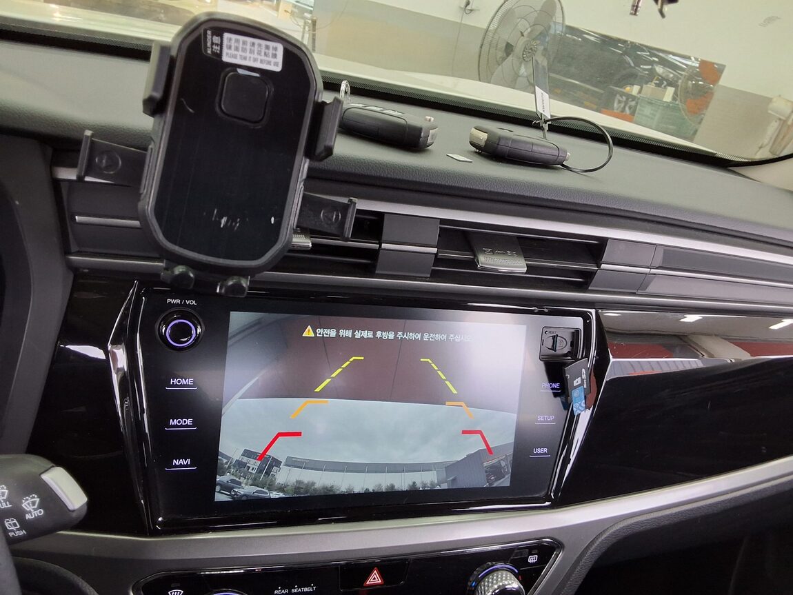 KG MOBILITY (SSANGYONG) ALL NEW KORANDO 1.5 GASOLINE 2WD C5 PLUS 2021 - zdjęcie 18