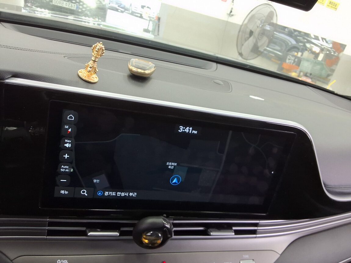 HYUNDAI THE NEW GRANDEUR IG GASOLINE 3.3 EXCLUSIVE 2020 - zdjęcie 18
