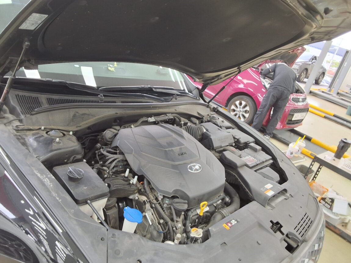 HYUNDAI THE NEW GRANDEUR IG GASOLINE 3.3 EXCLUSIVE 2020 - zdjęcie 20
