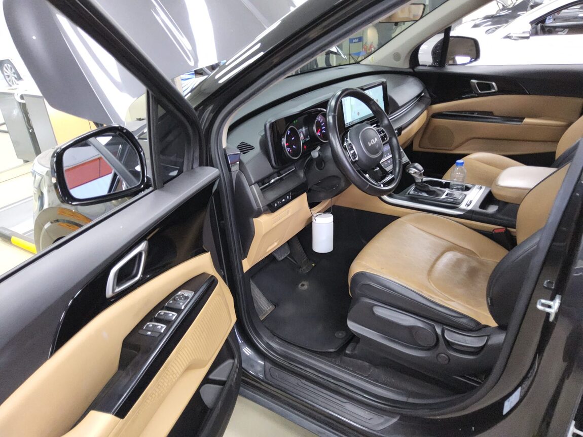 KIA NEW CARNIVAL (KA4) 9-SEATER DIESEL PRESTIGE 2023 - zdjęcie 10