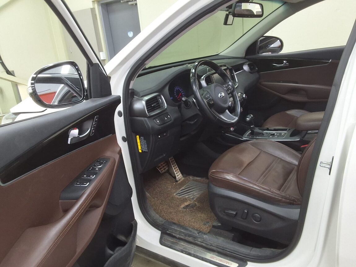 KIA ALL NEW SORENTO R2.0 2WD NOBLESSE SPECIAL 2017 - zdjęcie 11