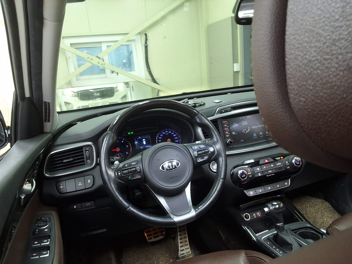 KIA ALL NEW SORENTO R2.0 2WD NOBLESSE SPECIAL 2017 - zdjęcie 12