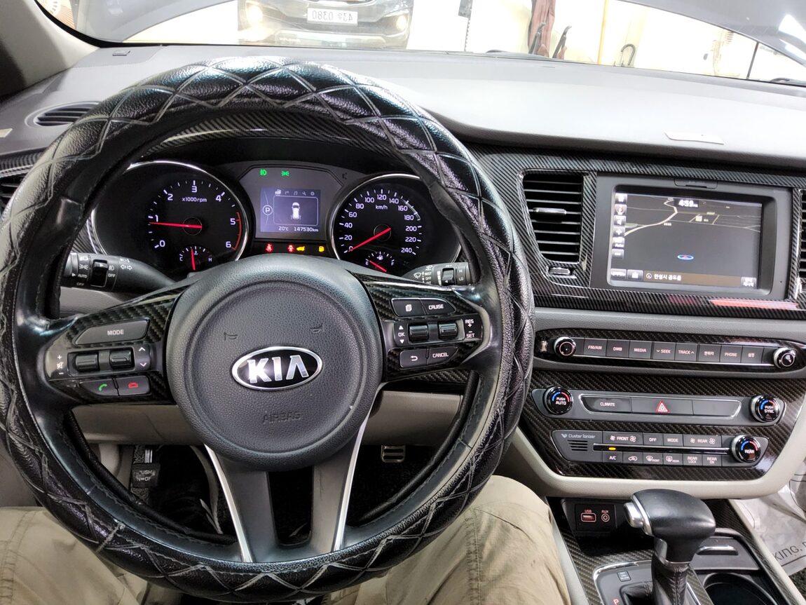KIA ALL NEW CARNIVAL 9-SEATER DIESEL LUXURY 2017 - zdjęcie 17