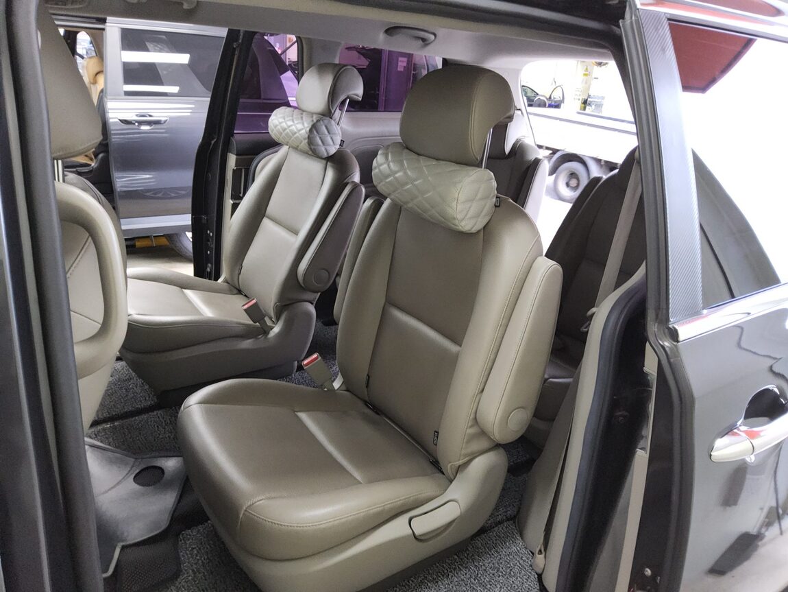 KIA ALL NEW CARNIVAL 9-SEATER DIESEL LUXURY 2017 - zdjęcie 12