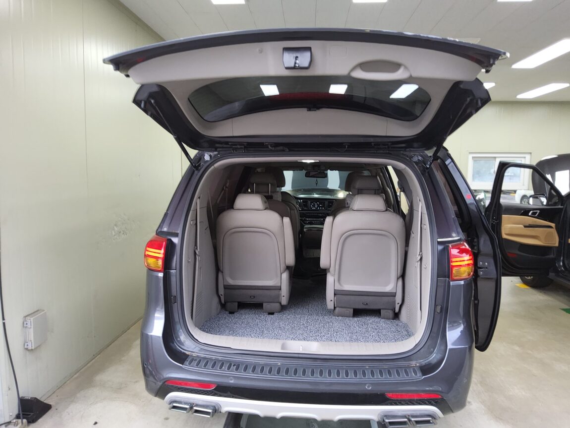 KIA ALL NEW CARNIVAL 9-SEATER DIESEL LUXURY 2017 - zdjęcie 15