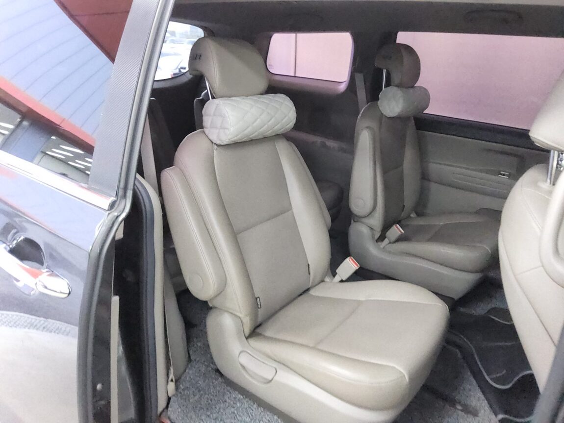 KIA ALL NEW CARNIVAL 9-SEATER DIESEL LUXURY 2017 - zdjęcie 13