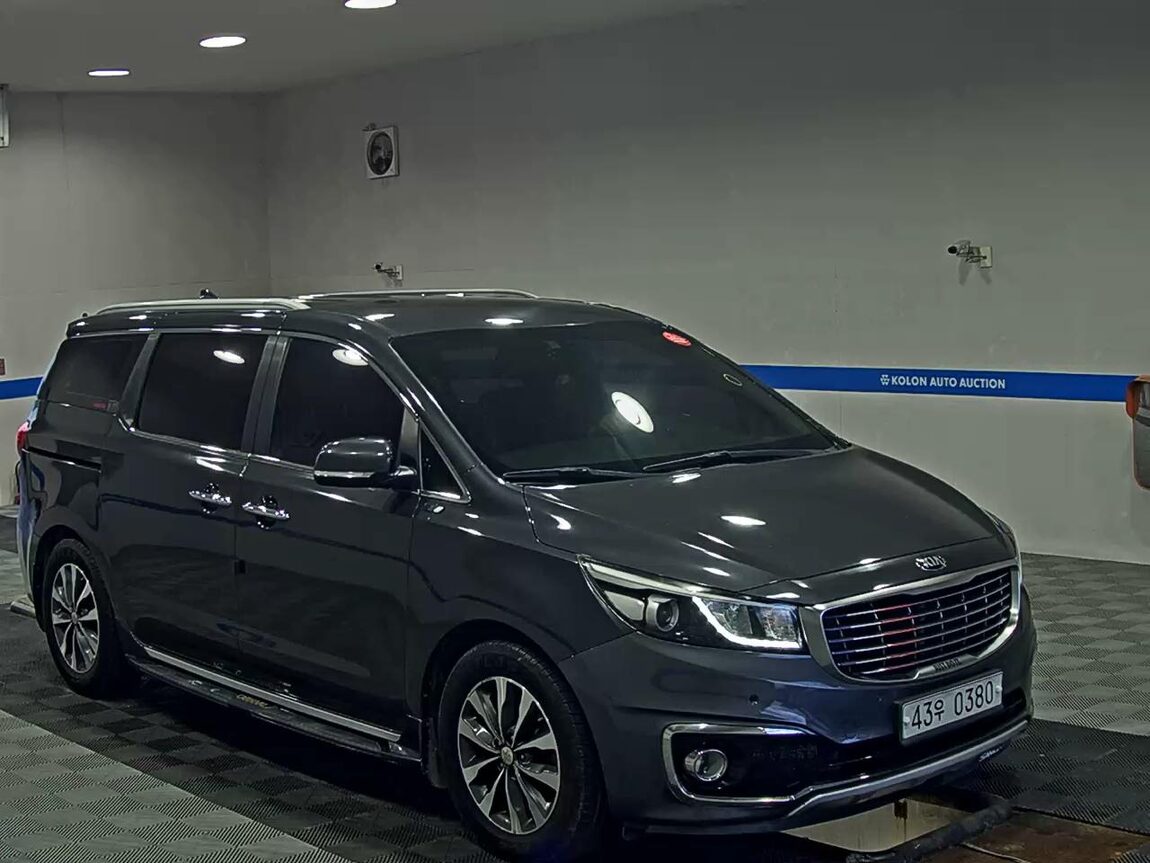 KIA ALL NEW CARNIVAL 9-SEATER DIESEL LUXURY 2017 - zdjęcie 3