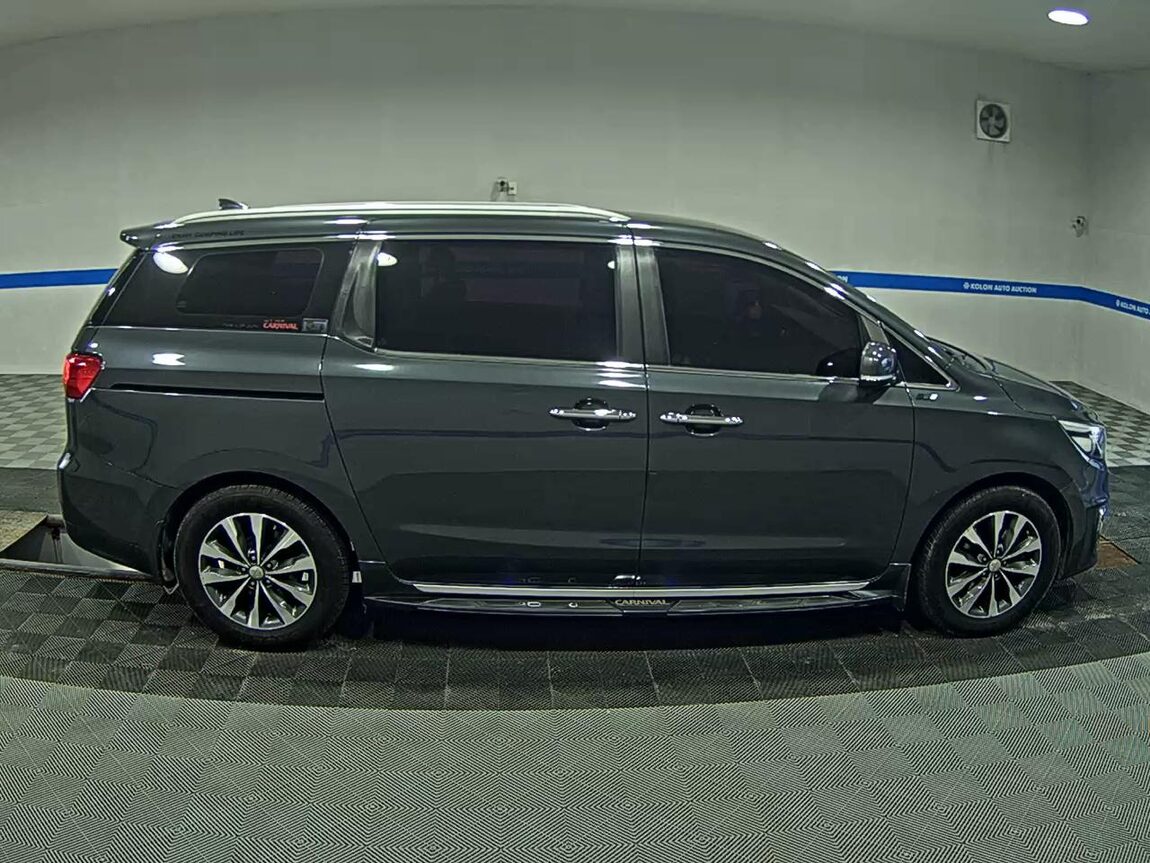 KIA ALL NEW CARNIVAL 9-SEATER DIESEL LUXURY 2017 - zdjęcie 4