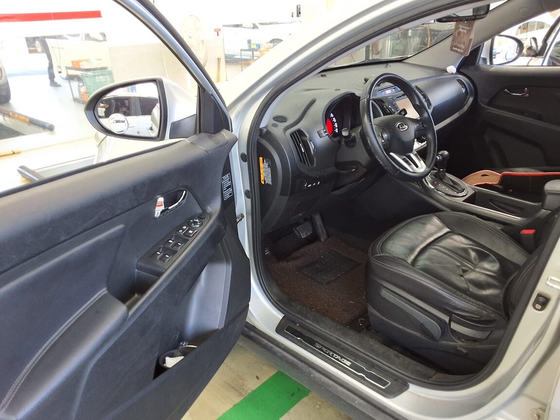 KIA SPORTAGE R DIESEL R2.0 2WD TLX PREMIUM 2011 - zdjęcie 10