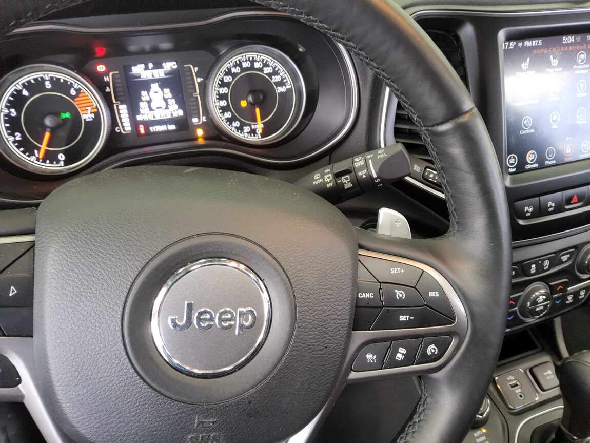 JEEP CHEROKEE (KL) 2.4 AWD LONGITUDE HIGH 2019 - zdjęcie 17