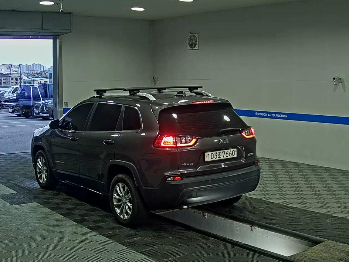 JEEP CHEROKEE (KL) 2.4 AWD LONGITUDE HIGH 2019 - zdjęcie 6