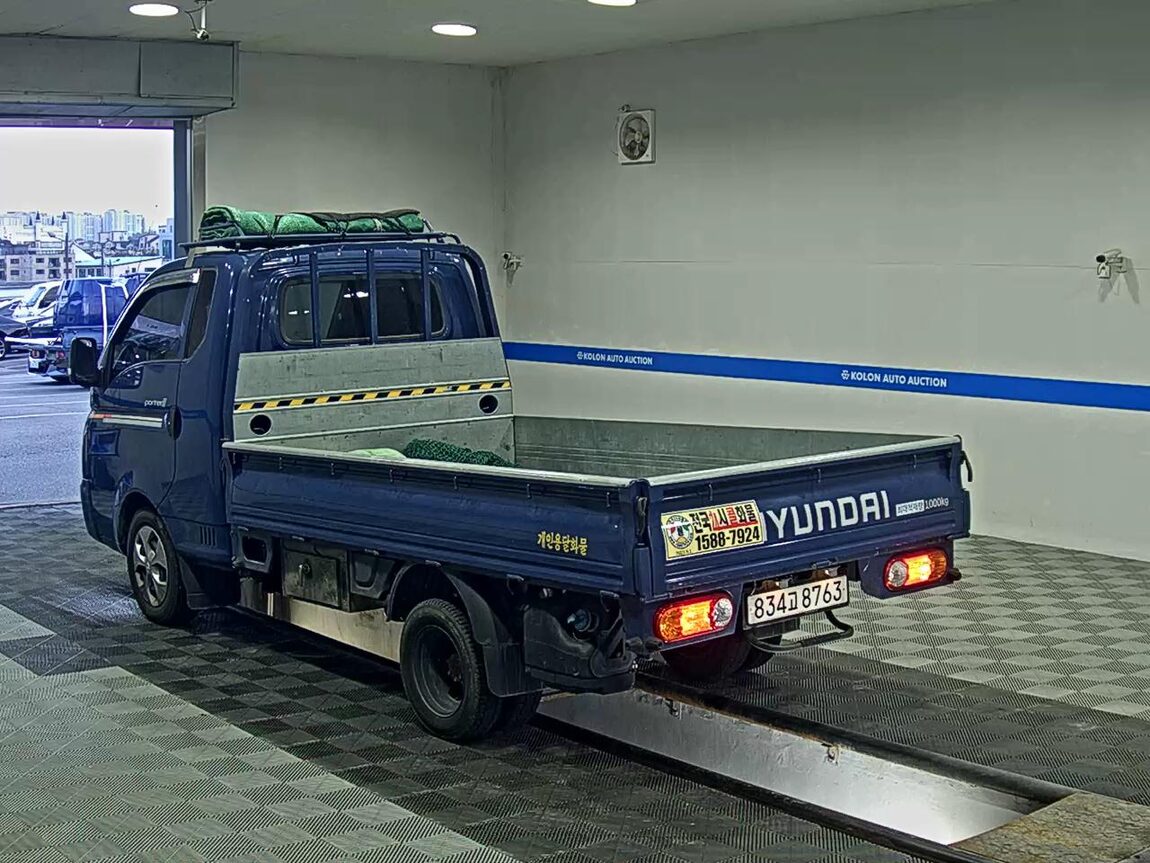 HYUNDAI PORTER II VGT SUPER CAB EXTRA LONG WHEELBASE MODERN 2023 - zdjęcie 6