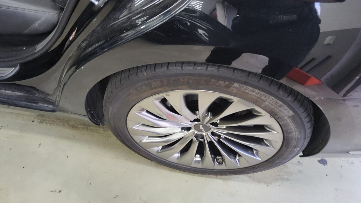 GENESIS EQ900 5.0 GDi AWD PRESTIGE 2016 - zdjęcie 25