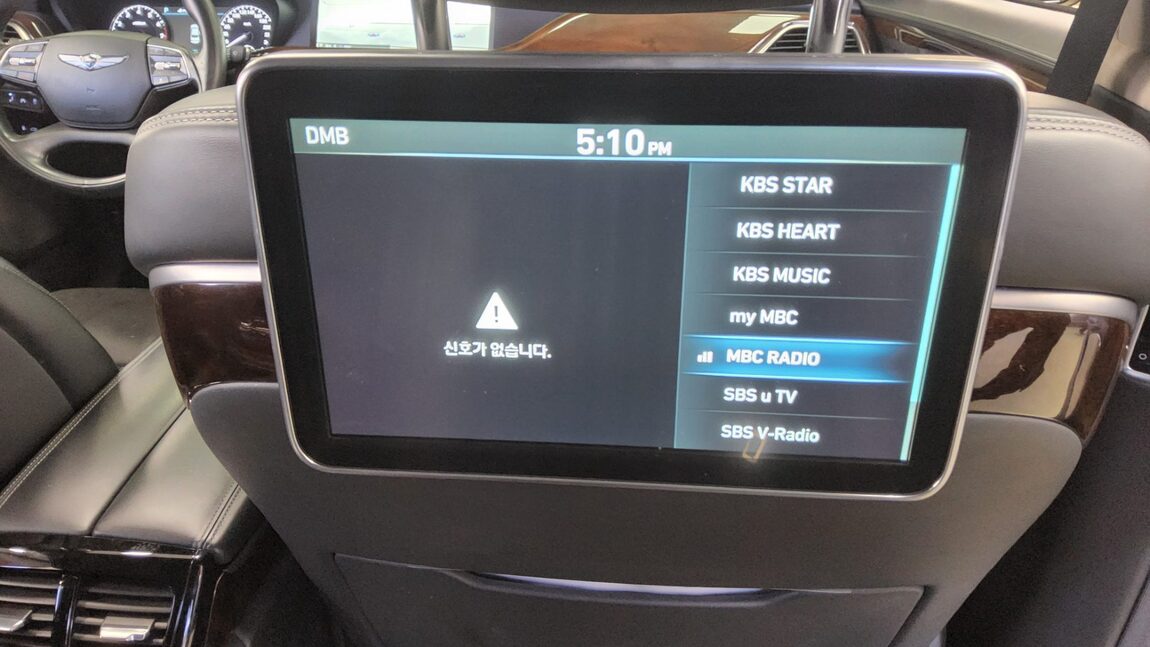 GENESIS EQ900 5.0 GDi AWD PRESTIGE 2016 - zdjęcie 28