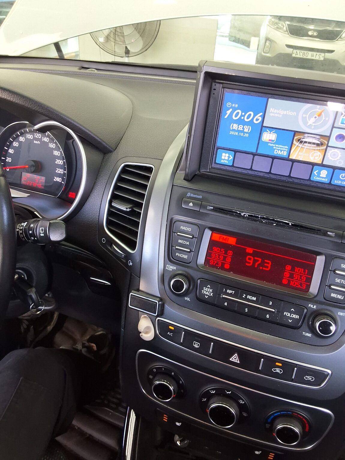 KIA NEW SORENTO R R2.0 4WD LX 2013 - zdjęcie 17